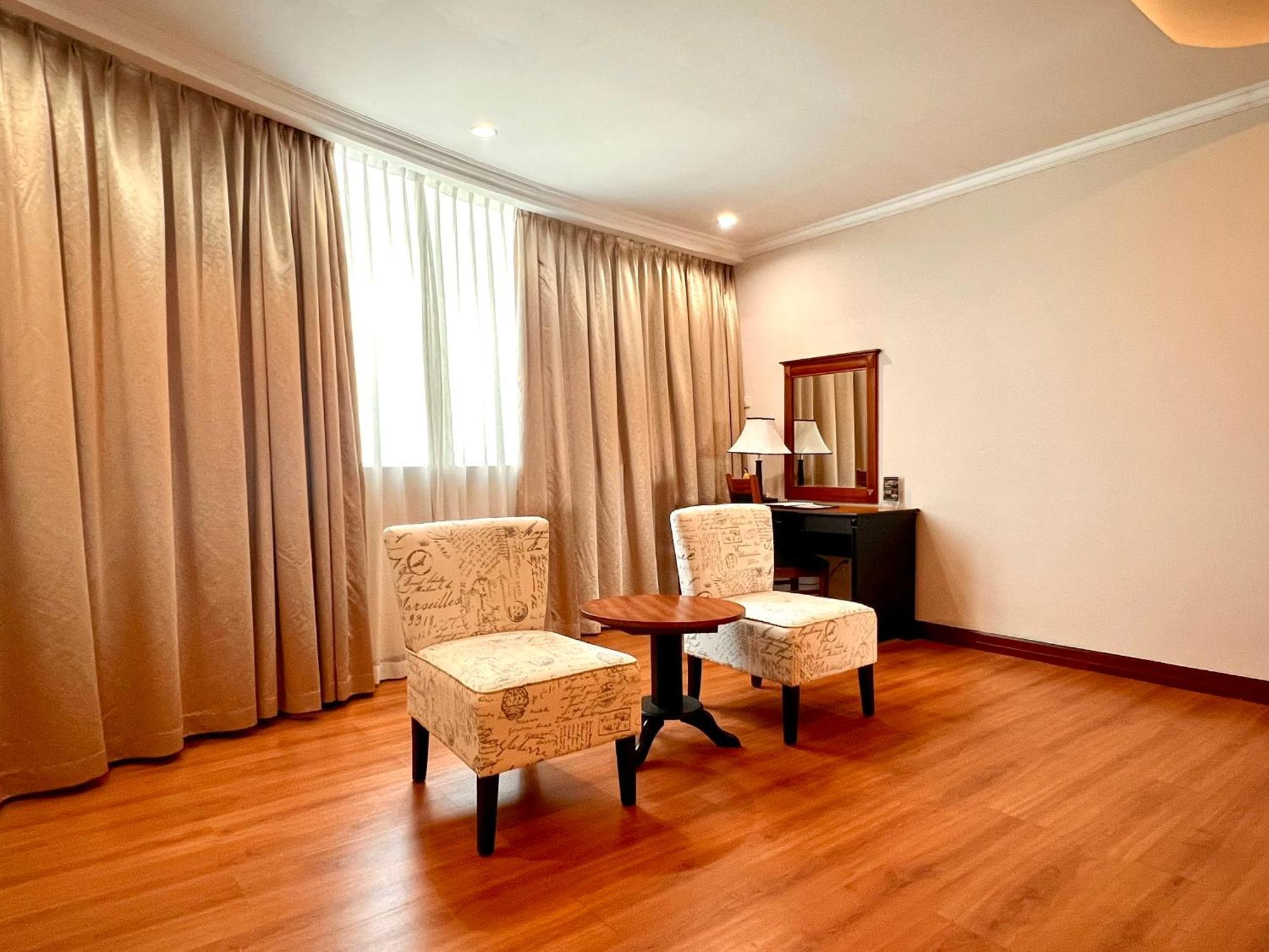 Muong Thanh Luxury Song Han Hotel Da Nang Exterior photo